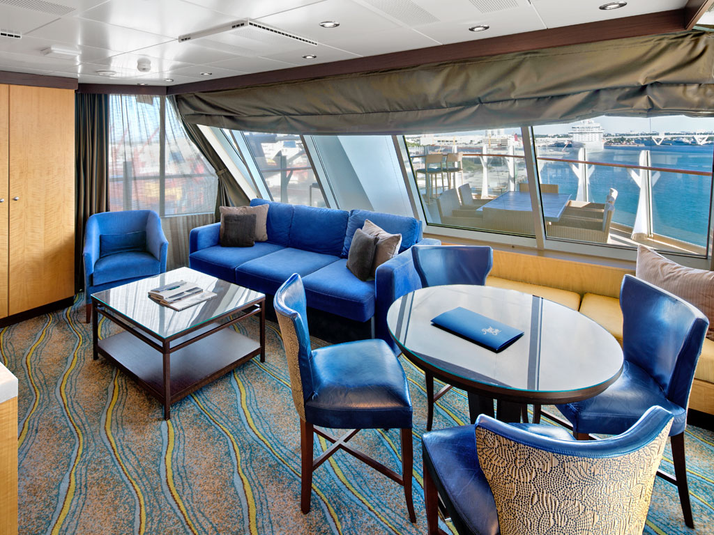 Oasis of the Seas - Aqua Theater Suite mit zwei Schlafzimmern und Balkon